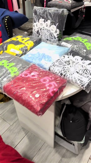 New merch🔥 | merch