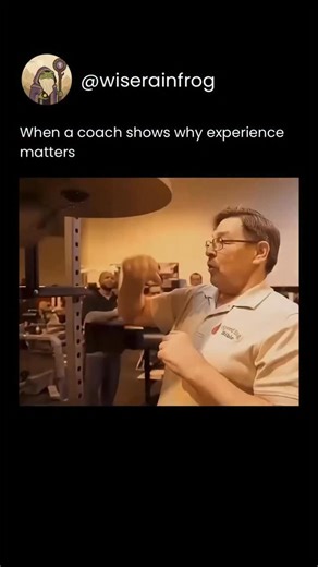 Wise Rain Frog on Instagram: "Speed bags are a staple in boxing gyms for a reason — they train rhythm, timing, hand-eye coordination, and endurance all in one motion. But mastering the speed bag isn’t just about strength; it demands precision, control, and a deep sense of timing. It’s a skill that, when performed flawlessly, looks almost hypnotic — a rhythmic dance between fist and rebound. In boxing training, coaches often use the speed bag to assess a fighter’s overall motor control and focus.