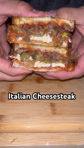 Italian Philly cheesesteak 🤤🔥 Super easy recipe that tastes like a restaurant-level cheat meal 😭🥖🧀