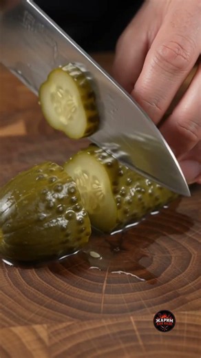 Мой Оливье стал хитом вечеринки #салат #праздник #рецепт