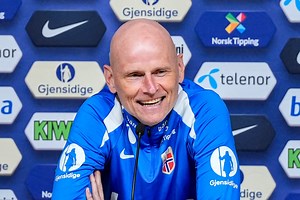 Pressekonferanse med Ståle Solbakken