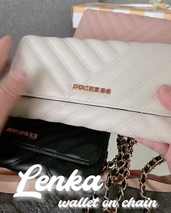 2.3K views · 13 reactions | ⛓️链条长达120cm可以让你调整 你完全不必担心不够长的问题 再来你一定是想说.. 会不会太长⁉️ 当然不用担心了‼️ 这个问题我们也帮你想好了.. 我们的Lenka可以有不一样的调整，你可以在任何环境下调整.. ️斜背 ️单肩 ️腋下包 ️长钱包 各种各样的调整都不会有问题.. 是不是很赞啊.. | Duchess | Facebook