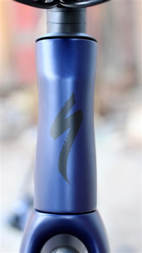 Wes on Instagram: "Ever wonder what REALLY goes into a pro-level build? I’ve got a brand-new YouTube video dropping soon, and this one shows the entire process from start to finish. Every detail, every adjustment, every bit of craftsmanship that turns a good bike into a flawless one. If you appreciate clean work and high-end builds, you won’t want to miss it. 👨🏻‍🔧✨ LINK IN BIO 🔗"