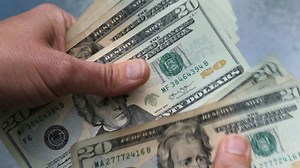 Are banks open on Christmas Eve 2022?