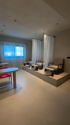 Microcement Services NSW on Instagram: "1) Microcement can be applied straight over almost any surface, subfloor, or flooring system (such as tiles), massively reducing demolition costs. 2) Microcement is extremely durable, heat resistant, fire resistant, scratch resistant, uv-resistant, and 100% waterproof. 3) Microcement is mould resistant, smooth and has a seamless finish, making it extremely easy to clean. 4) Microcement can be applied on Floors, Walls, Ceilings, Stairs, Wet Zones, Furniture