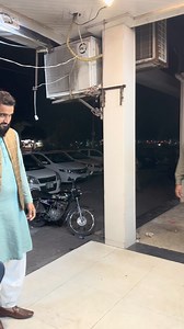 21K views · 300 reactions | Gulfam Golden Funny Video #prank #prankvideo #funnyprank #funnyprankvideos #prankwars #prankster #prankchallenge #pranked #funnymoments #funnyreelsvideo #funnypost #funnyreels #funnyreelsvideo #gulfamgolden #gulfamgoldenprank | Gulfam Golden | Facebook