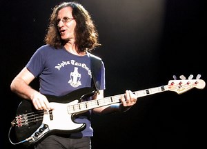 5 isolated bass tracks prove Rush's Geddy Lee is a genius