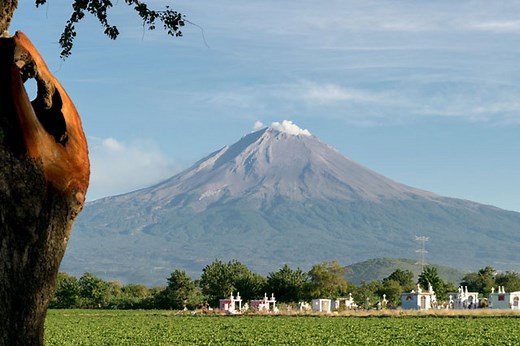 Living with volcanoes - British Geological Survey