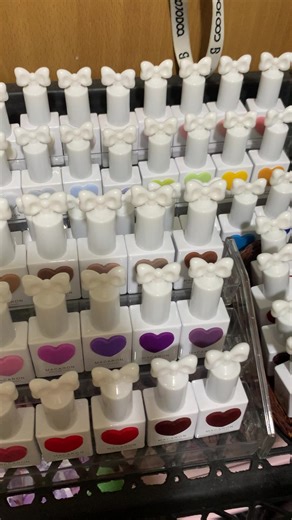 How to Create Stunning Nail Art with Gel Polish Techniques