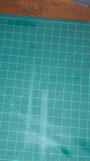 Mare | Printmaking | Lino & Block Prints on Instagram: "A look into the printing process of my newest linoleum block print! Thanks for watching😌🥳 #printmaking #blockprint #linocut #linogravure #natureart #mallardduck #pondlife #printmakersofinstagram #flexcut #carving #printing #whimsical #positivequotes #handprinted #reliefprint #carving"