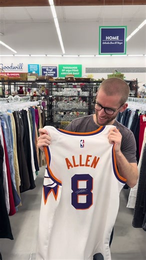 Phoenix Suns Scavenger Hunt: Win Signed Merchandise!