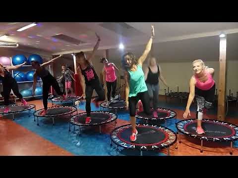 30 min trampoline workout