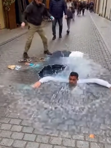 Art Pranks That Will Make You Jump Back