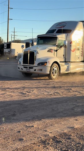 #bonfire #premiumlogistics #nogaleros🇺🇸🇲🇽🚛 #trailerosmexicanos🇲🇽💯😎 #trailerosdecorazon