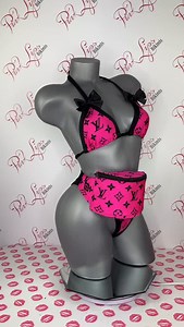 Flirty, bold, and oh-so-sexy 💕 The Lucia bikini is a pink and black thong-style stunner that comes with a matching fanny pack for the ultimate vibe ✨ Perfect for pool parties, festivals, or just turning heads on the beach. Plus, it’s available in multiple colors—white, green, red, and blue—so you can collect them all 😍🔥 Shop now 🛍️ #PinkLipsBikini #LuciaSet #BikiniStyle #FestivalOutfit #ThongBikini #SexySwimwear #BeachBabe #PoolPartyVibes #SummerMustHave #FlirtyAndFun #BikiniObsessed #PinkLi