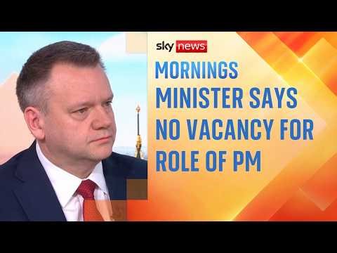 'No vacancy': Minister rejects suggestion Rayner could replace Starmer