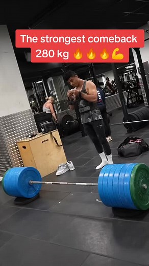 Anatoly vs Hissy: The Ultimate Power Challenge