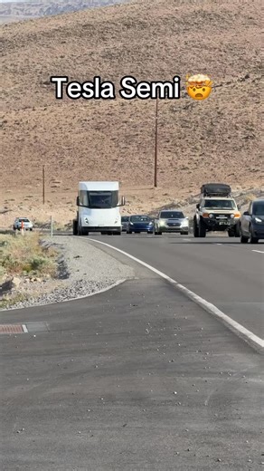 10K views · 2K reactions | Tesla Semi with a flatbed. It’s insane that Tesla has a test fleet for help with its own supply chain. #viral #fyp #tesla #teslasemi #semi #elonmusk #trucking #trucks | Tesla Owners of Silicon Valley | Facebook