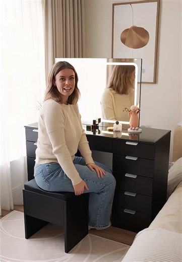 YITAHOME Black Makeup Desk Review