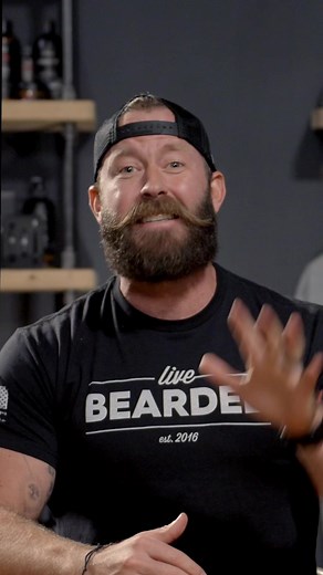 Rocking that short beard? Avoid this mistake for an EPIC beard! 👊 For the full list tap here: www.livebearded.com/blogs/do-better/top-5-mistakes-to-avoid-for-an-epic-short-beard | Live Bearded