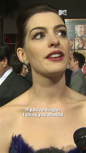 Anne Hathaway has the perfect Valentine’s Day advice for anyone without a partner 🩷 Happy Valentine’s Day to everyone out there celebrating love in all its forms 🥹 #annehathaway #valentinesday #mtvceleb | MTV UK