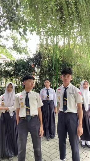 TRANSISI KELOMPOK 1