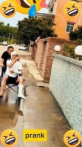18K views · 267 reactions | #funyvideos #scareprank #funnymoments #fail #prankvideos #funn #troll #funnyvideos #funnyy #funnymemes #funnytiktok #funnyprankvideos #funnypranks #usa_tiktok #usa #Usa #fypシ #fyp #funnyprank #fypシ゚viral #hahahaha # | Virall Pranks | Facebook