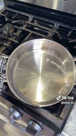 Pro Cooking Tip: Master Eggs in a Non-Stick Pan