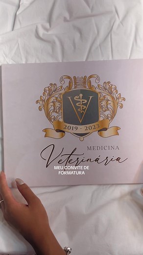 Símbolos e Emoções da Formatura em Medicina Veterinária