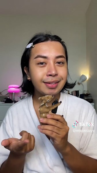 Feminize Your Face with Makeup: Tutorial EP.01