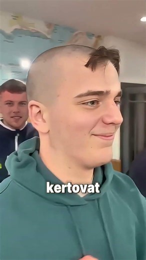 He leikkasivat hiuksensa ystävänsä vuoksi 🥹❤️