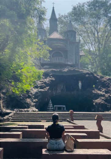 Exploring the Harmony of Buddhism and Christianity