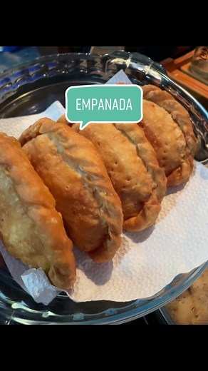 Ham & Cheese Empanada 💖 By Chef RV Manabat (no palpak recipe) na super sarap! @Chef RV #empanadarecipe #snack #merienda #hamandcheese #Recipe #dough #piecrust #yum #Foodie #masarapnameryenda #fyp #cooking #fry #pie #quickrecipes #EasyRecipe #yummyrecipesforyou #chefrvmanabat #chefrvrecipe