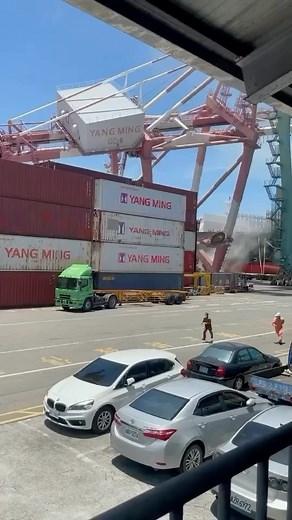 Maritime Fails on Instagram: "Happened In Taiwan, a port crane fell in the port of Kaohsiung as a result of a collision between two ships. 2 years ago. Follow @maritime_fails for more! #collision #harbor #ship #harbocrane #taiwan #marine #maritime #instaship #vessel #ships #port #seaman #seafarer #shiplife #instaship #nautical #mariner #sailor #shipslovers #shipspotting #shipspotter #lifeatsea #coolmariners #hardwork #sea #mariner #maritimefamily #crane"