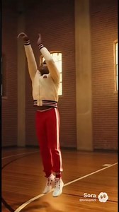 Ali shoots his shot 🏀