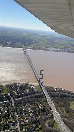 Wasn’t expecting this to start the morning ✈️ flying over #doncaster #hull with one of my #magic students. Call comes through first thing, are you free for an hour and up for a flight in a Cessnar Skyhawk. Hell yeah 👌😂 #sandtoftairfield #lightaircraft | Greg Chipman