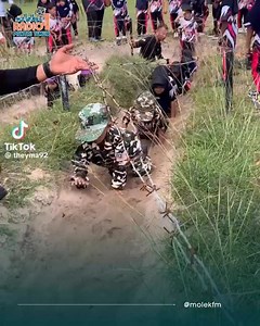 Comel je bakal bakal askar ni eh 🥹 terbaik dik suka tengok semangat adik adik ni blako 😍 Kredit : theyma92 Terus strim Audio Molek FM Stesen Radio Nombor Satu Pantai Timur #MolekFM #MolekPagi #KerusiDJNazz #DJNazzQila #GuPantaiTimur #PantaiTimur #stesenradionomborsatupantaitimur | Molek FM
