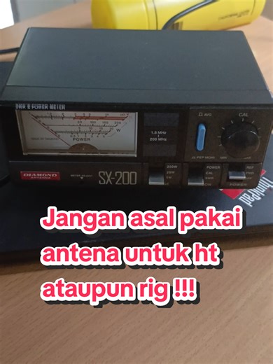 contoh swr analog untuk mengukur tingkat ke cocokan antara antena dgn frekwensi yang kita gunakan #swr #swranalog #swrmeter #swrht #swrantena