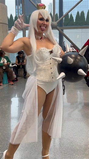 New York Comic Con Day 4 Sunday 🔥 Best Cosplay #thenycwalkingshow #ComicCon2025 #newyork #newyorkcity #comiccon #fblifestyle | The NYC Walking Show