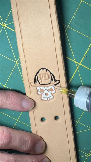 Tips for Painting Natural Leather Successfully