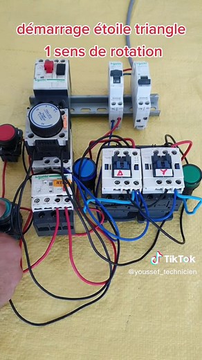 Démarrage Étoile Triangle : 1 Sens de Marche