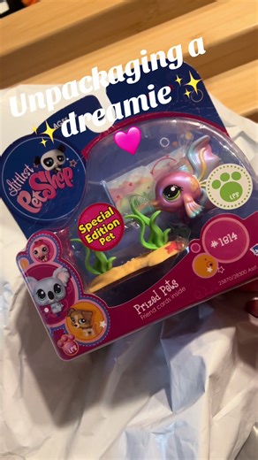 Unpacking a ✨dreamie✨ for my personal collection. Prettiest fish omg🩷☺️ #lps #lpstiktok #lpscollection #lpscollector #lpscommunity