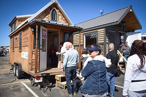 Tiny house festival is coming to #orlando Nov. 22-24 // Bill Frederick Park at Turkey Lake 🏡🚌🚐🚛💨https://www.facebook.com/events/2313388012005651/ | United Tiny House