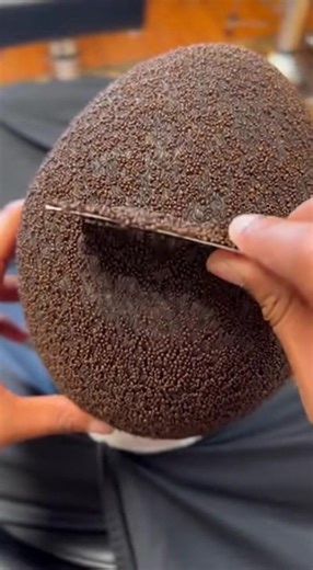 Exploring the Uncomfortable: Trypophobia and ASMR Visuals