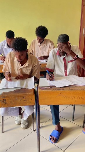 Caught cheating in exam😂#viral #trending #fyp #funny #tiktokkenya🇰🇪 #tiktksomalia