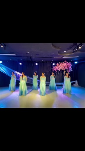 Video của Peace Dance Studio (@_peacestudio) với bản nhạc New Sun - Chihei Hatakeyama