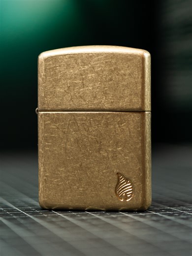 Zippo Armor® Tumbled Brass Flame Design 46398, build tebal Armor®, flame design yang tegas, dengan tampilan brass yang maskulin. Chat admin atau join live buat dapatkan zippo keren ini! #zippo #zippolighter #zippobandung #zippooriginal #zippoindonesia