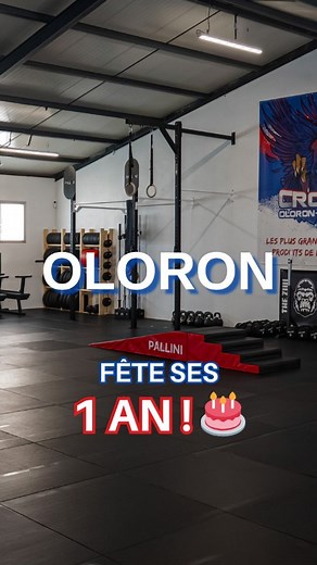 🎉 Oloron fête ses 1 an ! Il y a un an, nous ouvrions nos portes... Une année incroyable que nous avons vécue ensemble ! Vous avez été au cœur de cette aventure et on vous en remercie. Chaque WOD, chaque encouragement, chaque sourire... C'est vous qui faites vivre cette box ! 🙏 Et pour fêter ça comme il se doit, on vous prépare une belle soirée : 📌 Samedi 15 Novembre : - 🥨 Apéro dinatoire - 🎵 DJ set - 🍻 Bar avec bières & vins - 🎁 Tirage au sort avec des lots à remporter On vous attend en f