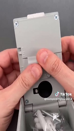 Key Lockbox Design Review: Pros and Cons of Lock Boxes