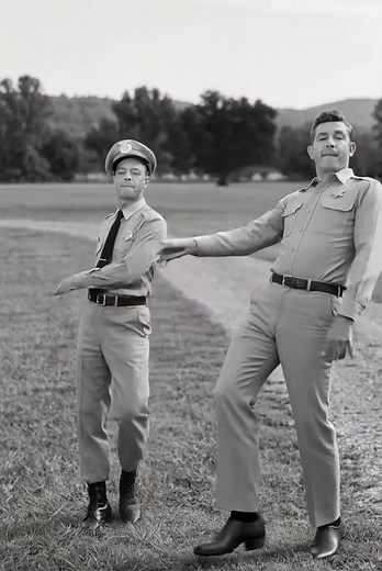 Sheriff Andy and Barney just turned Mayberry into Soul Train!